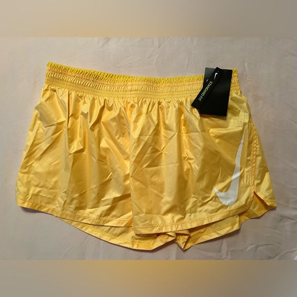 Nike Pants - Nike Swoosh Run Women's Running Shorts